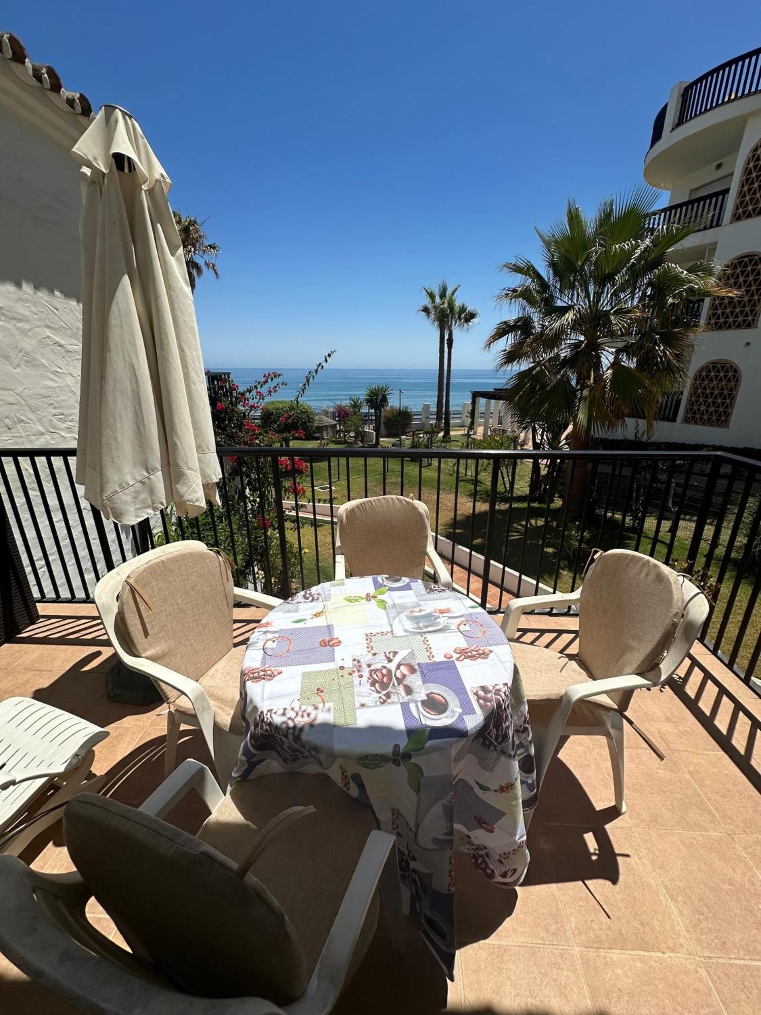 Apartment Sun Of Andalucia In First Beach Line With View On Africa Sitio de Calahonda المظهر الخارجي الصورة
