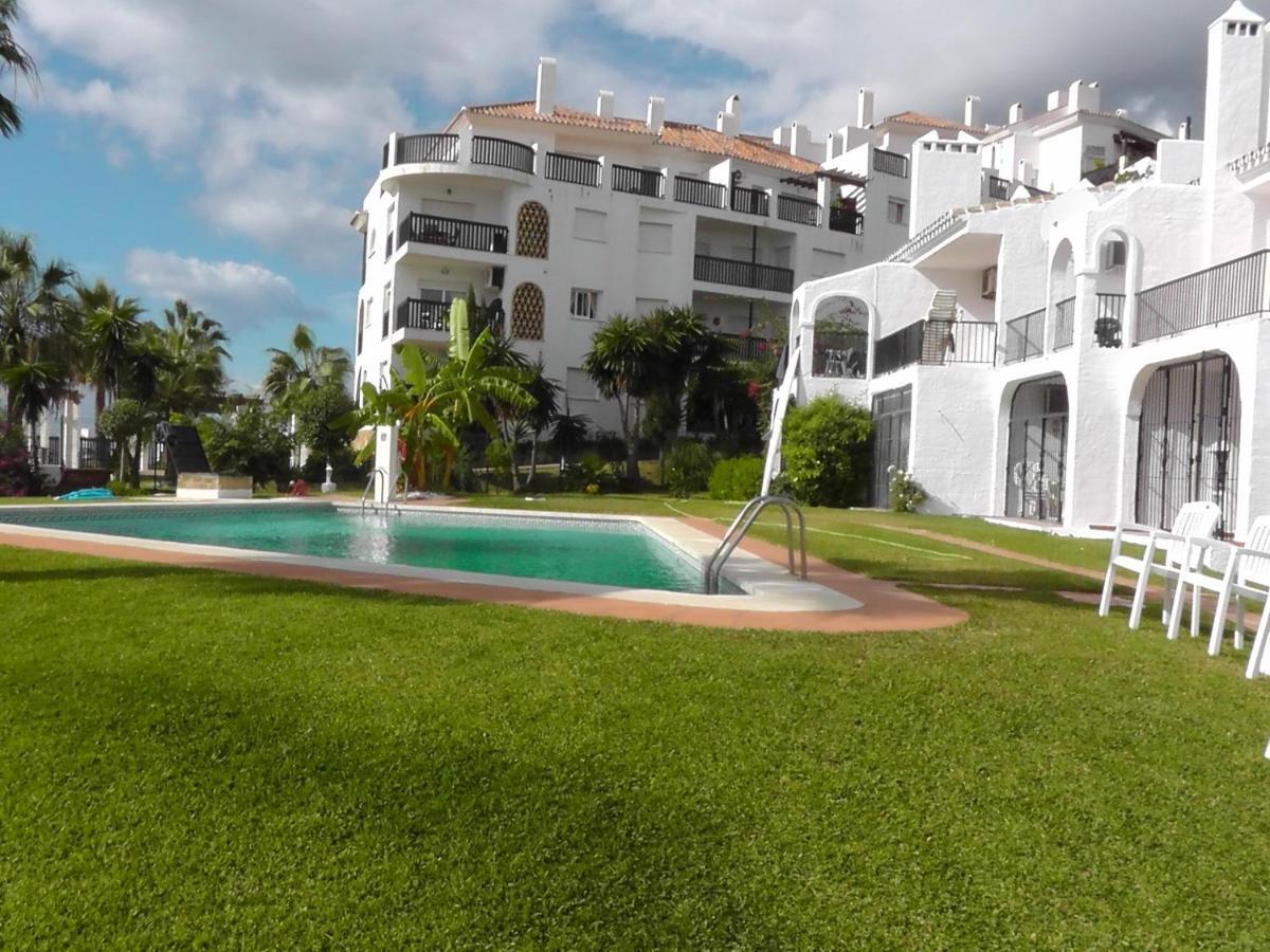 Apartment Sun Of Andalucia In First Beach Line With View On Africa Sitio de Calahonda الغرفة الصورة